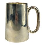 AN EDWARDIAN PLAIN SILVER CYLINDRICAL TANKARD Bearing engraved initials, hallmarked Joseph