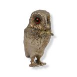 A VINTAGE SILVER 'OWL' NOVELTY MUSTARD POT Having a hinged lid set with amber glass eyes, together