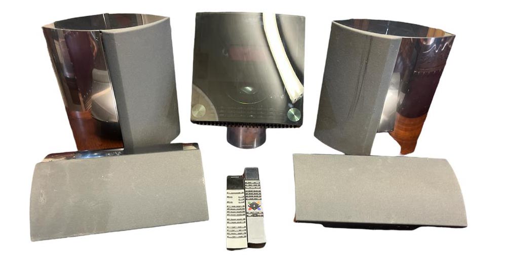 A BANG & OLUFSEN BEO SOUND4 type 2852 radio cd,& sd system