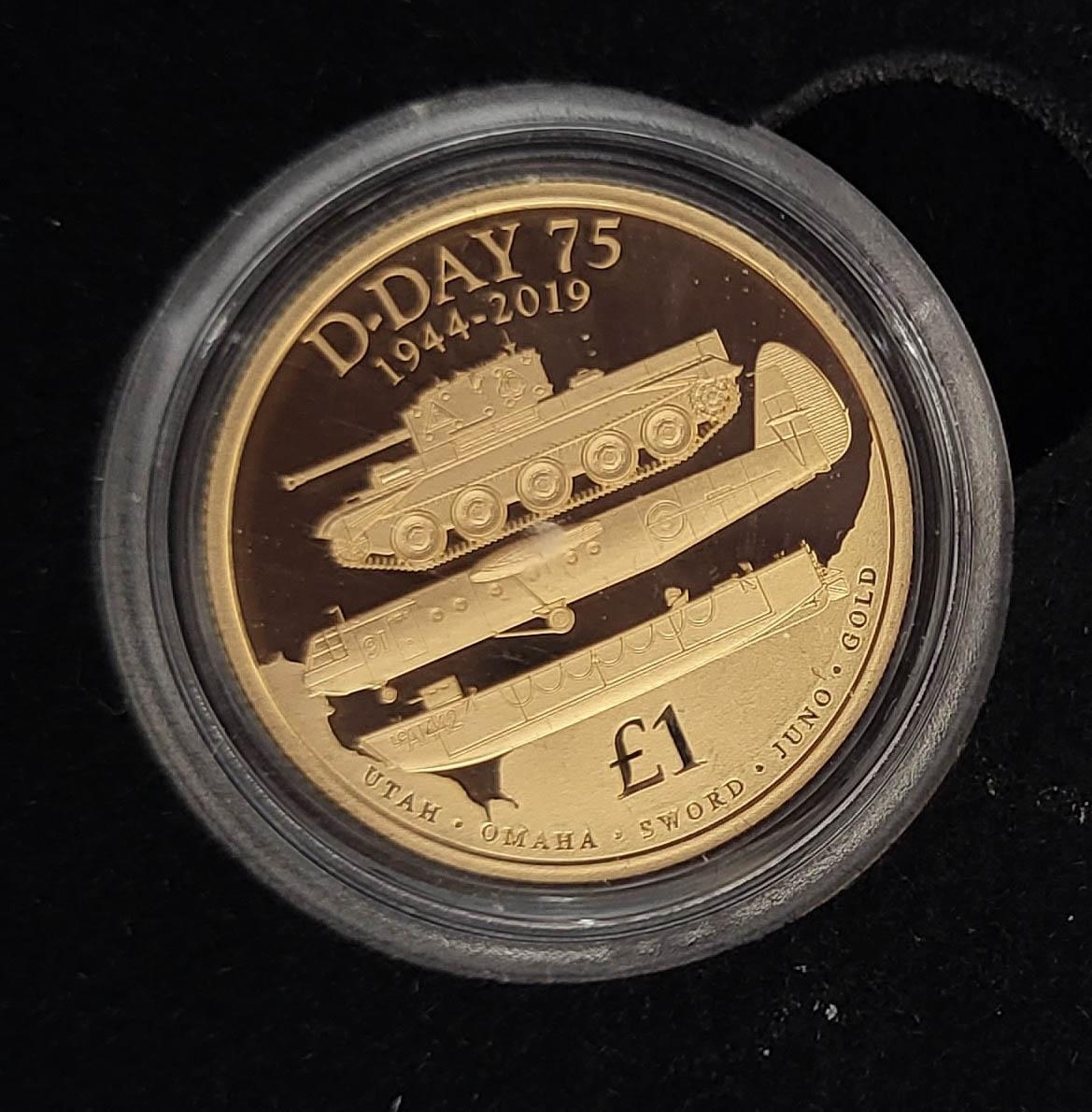A 22CT GOLD 'D-DAY LANDINGS ' FULL SOVEREIGN PROOF COIN, DATED 2019 With Cromwell tank MK 1V, - Image 3 of 5