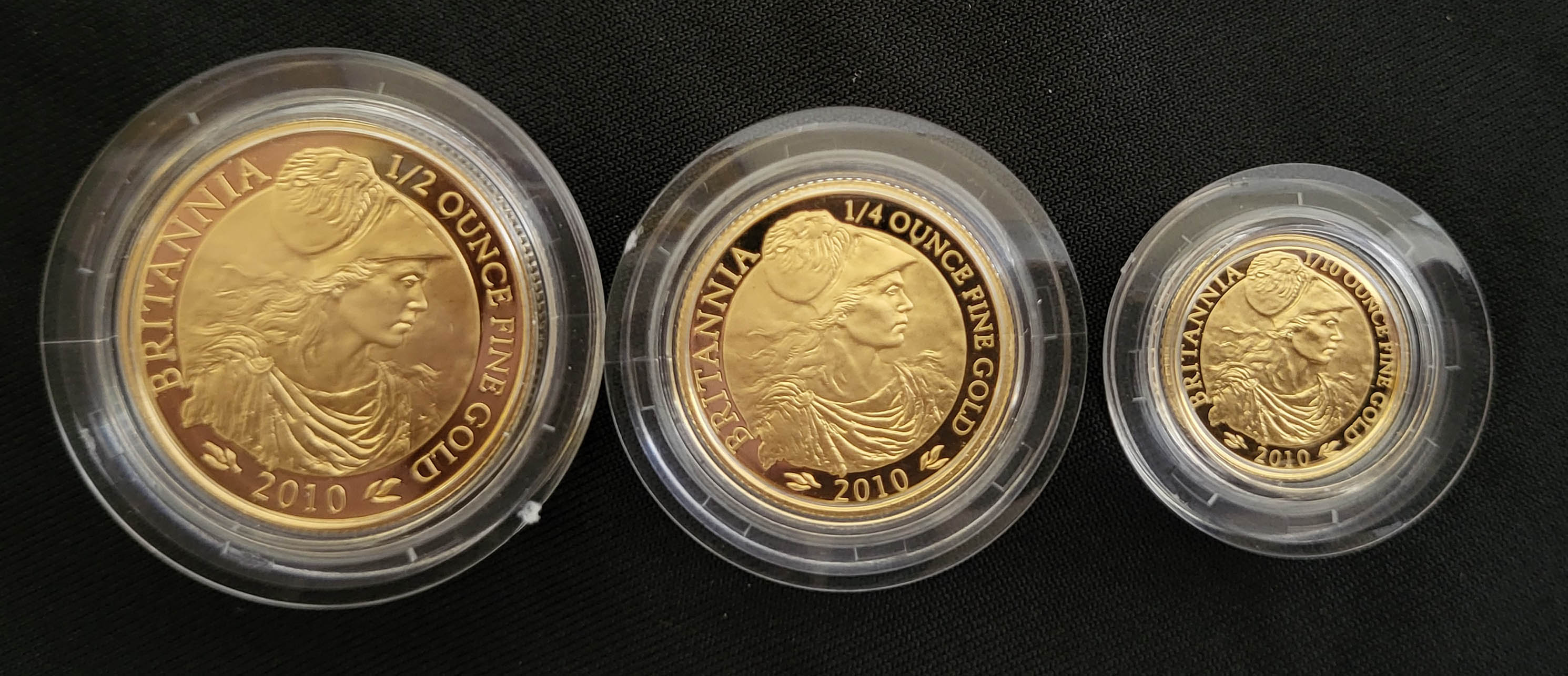 A 22CT GOLD BRITANNIA THREE COIN PROOF SET, DATED 2010 Comprising fifty pounds, twenty-five pounds - Image 2 of 5