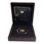 A 22CT GOLD COMMEMORATIVE ONE PENNY PROOF COIN, DATED 2018 In recognition of The 65th Anniversary of