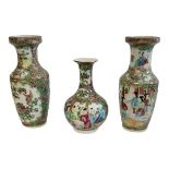 A PAIR OF 19TH CENTURY CHINESE CANTONESE EXPORT FAMILLE VERTE BALUSTER VASES Qing Dynasty,