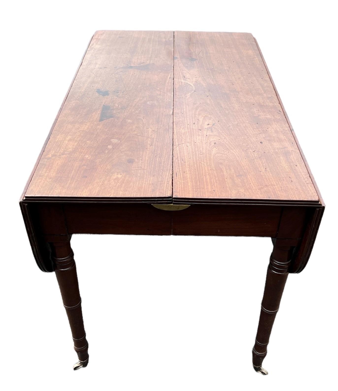 MANNER OF GILLOWS, A 19TH CENTURY SOLID MAHOGANY EXTENDING PEMBROKE DINING TABLE With concertina - Image 2 of 6