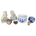A COLLECTION OF CHINESE ITEMS TO INCLUDE A PAIR OF LARGE SOAPSTONE DOGS OF FO A blue and white