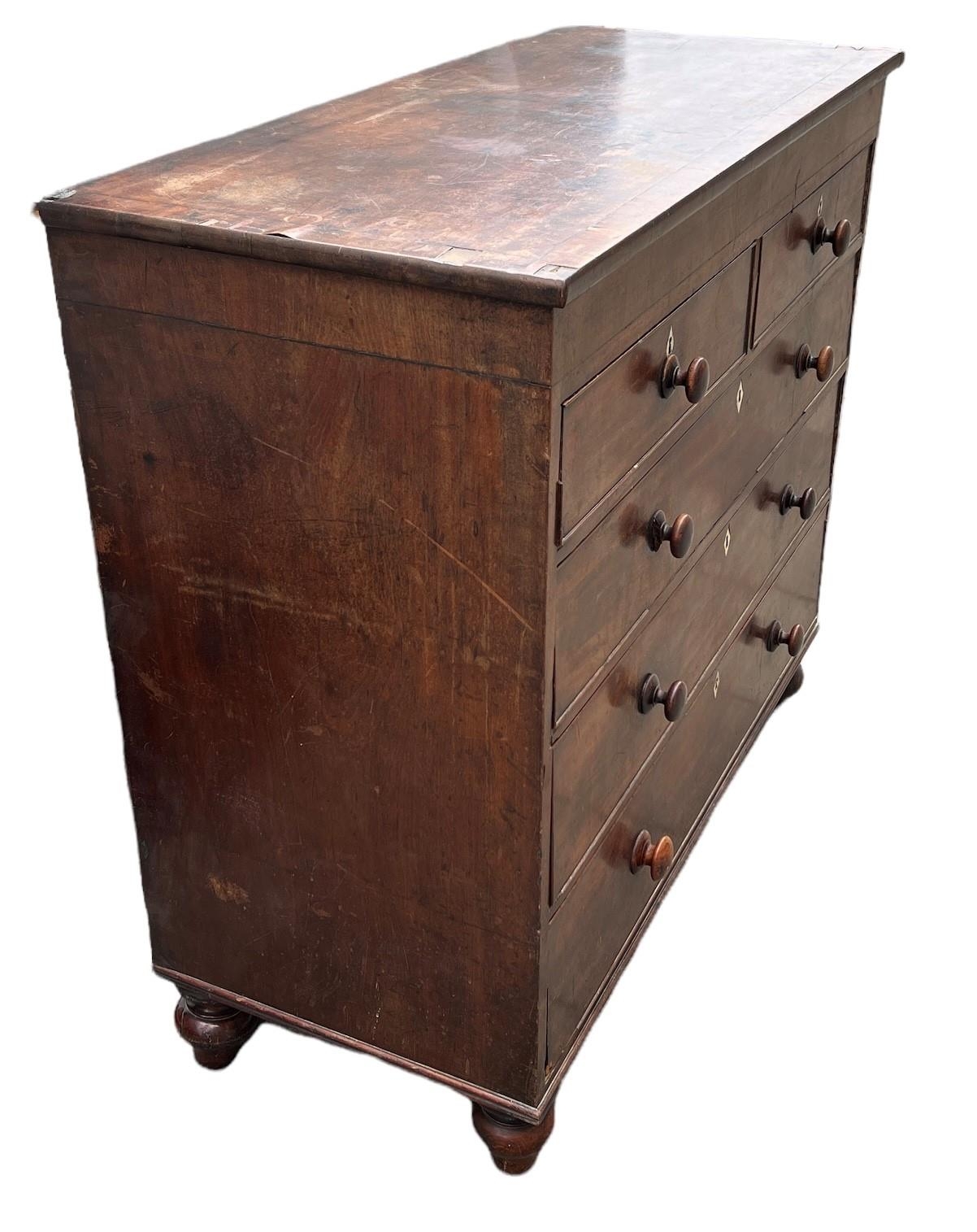 A 19TH CENTURY REGENCY PERIOD MAHOGANY CHEST Of two short above three long graduated drawers, fitted - Image 3 of 3