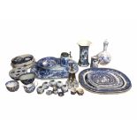 A COLLECTION OF 19TH CENTURY AND LATER BLUE AND WHITE PLATTERS, VASES, BOWLS, POST HOLDERS ETC To