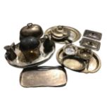 A COLLECTION OF SILVER PLATED ITEMS TO INCLUDE TRAYS, MEAT COVERS, BREAKFAST DOME, COFFEE POTS AND