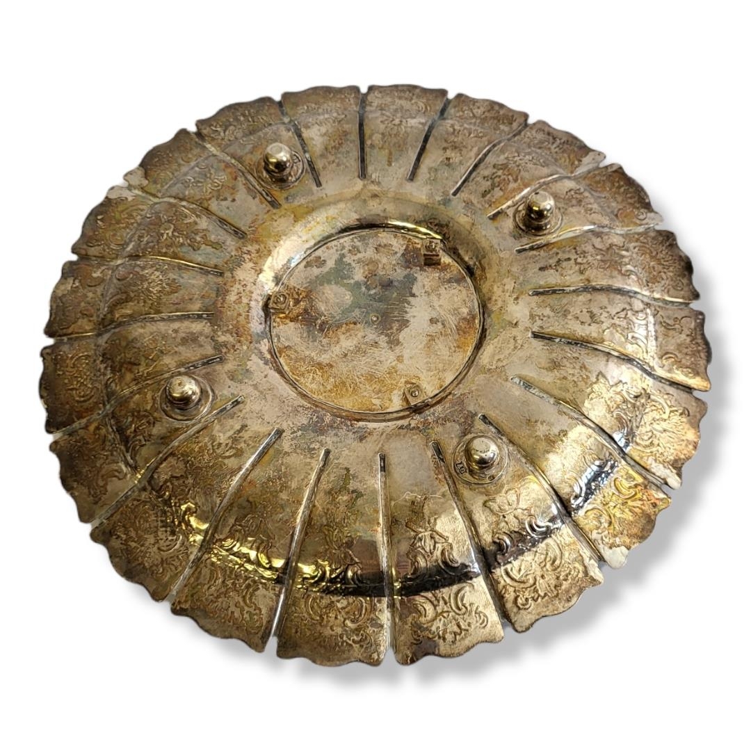 A GEORGIAN SILVER AND LATER SPHERICAL SWEETMEAT DISH With scalloped edge, embossed decoration and - Image 3 of 3