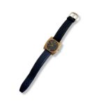 MUDU, A VINTAGE GOLD PLATED GENT’S WRISTWATCH Circular blue tone dial with calendar window, marked