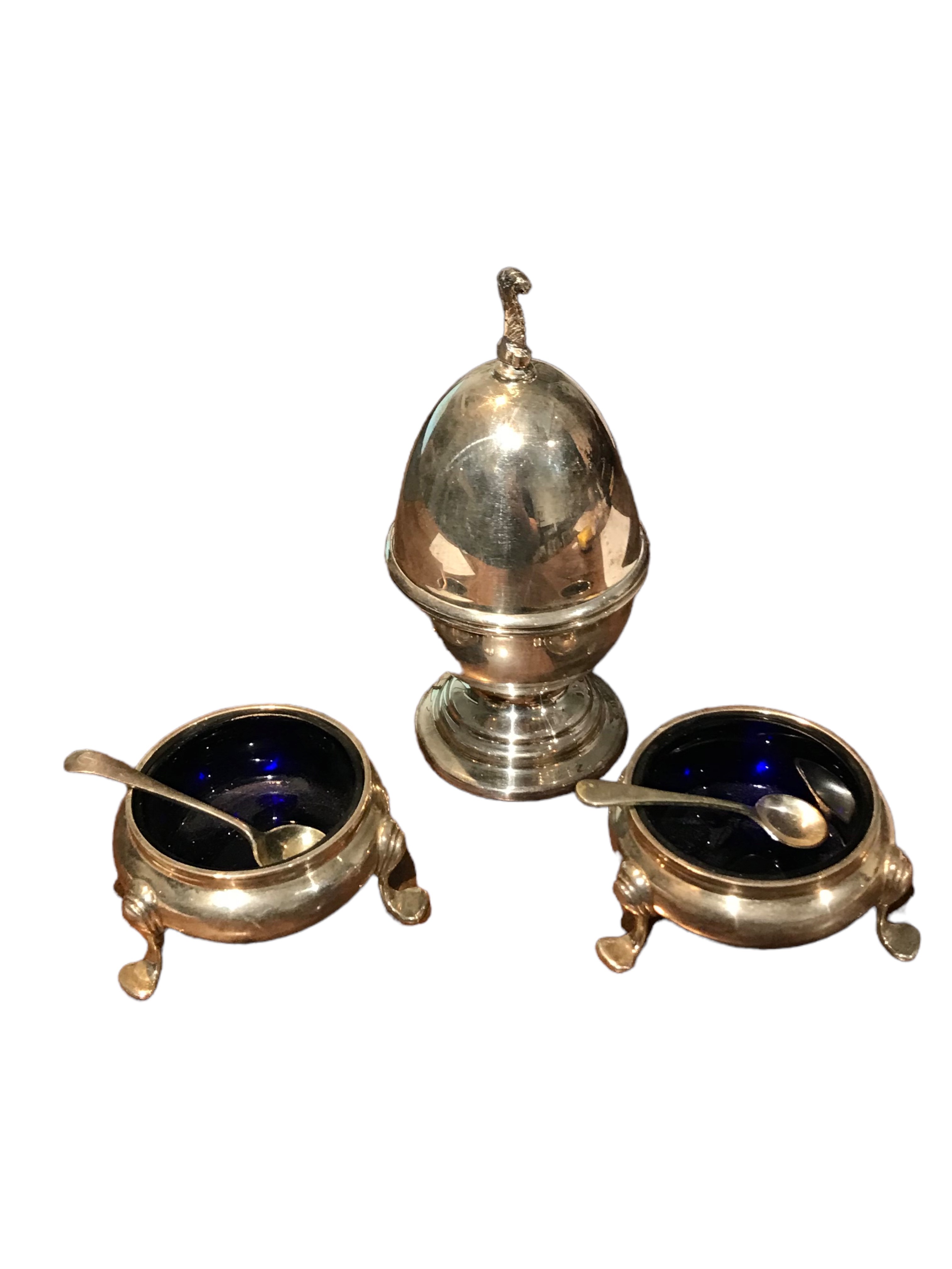 SOLOMON JOEL PHILLIPS, A PAIR OF GLASS LINED SILVER SALTS Together with a silver egg coddler and