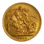 A WWI 22CT GOLD SOVEREIGN COIN, DATED 1914 With King George V bust and George and Dragon to reverse.
