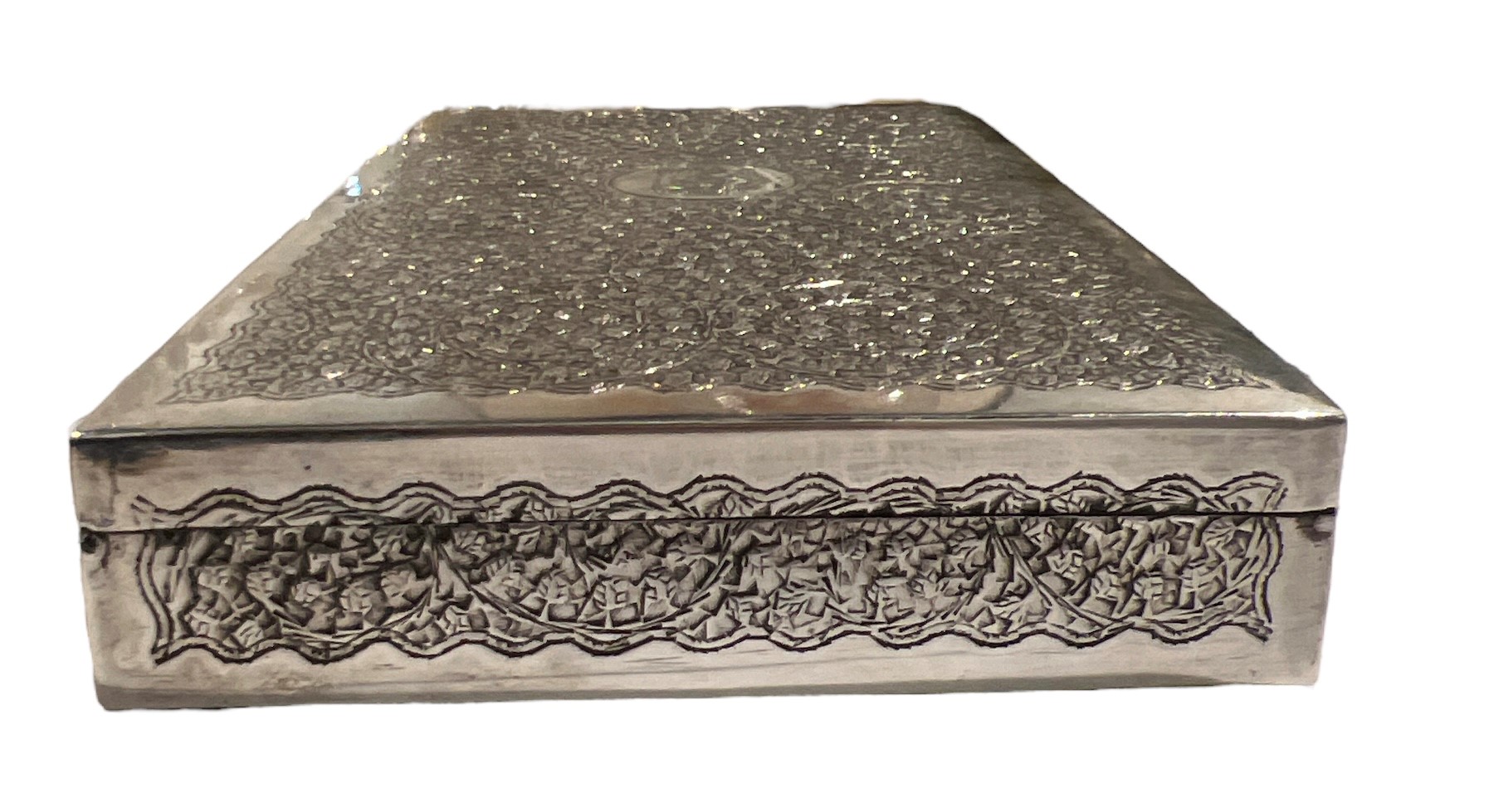 AN EARLY 20TH CENTURY ISLAMIC SILVER CIGARETTE BOX Having engraved cartouche with star inside semi- - Image 2 of 5