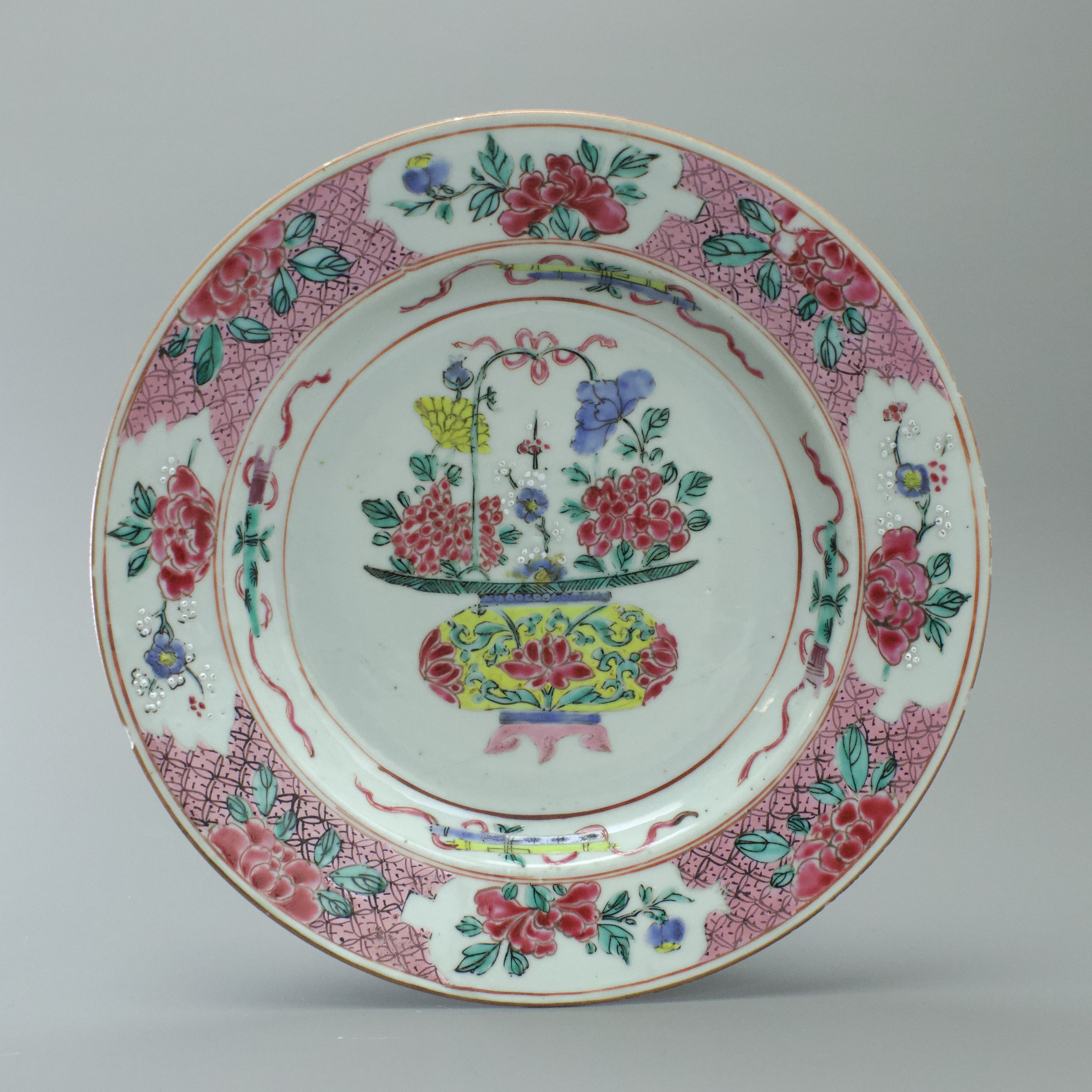 A 'famille rose' Plate with a Flower Basket, Yongzheng W:22.6cm brightly enamelled with the - Image 3 of 3