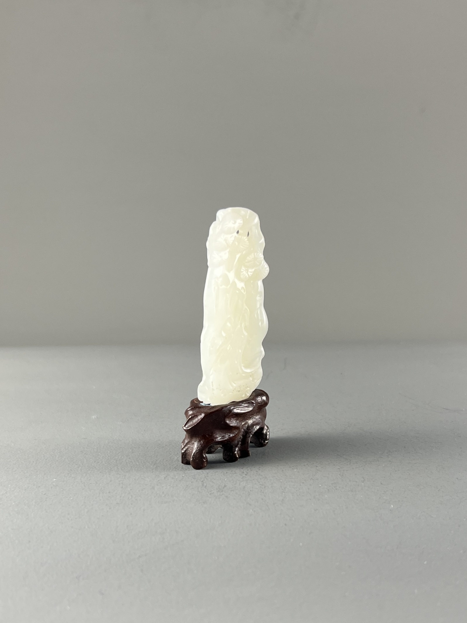 A White Jade 'Ancient Pine' Pendant, Qianlong H:6.5cm finely carved in high and pierced relief ,with - Image 7 of 9