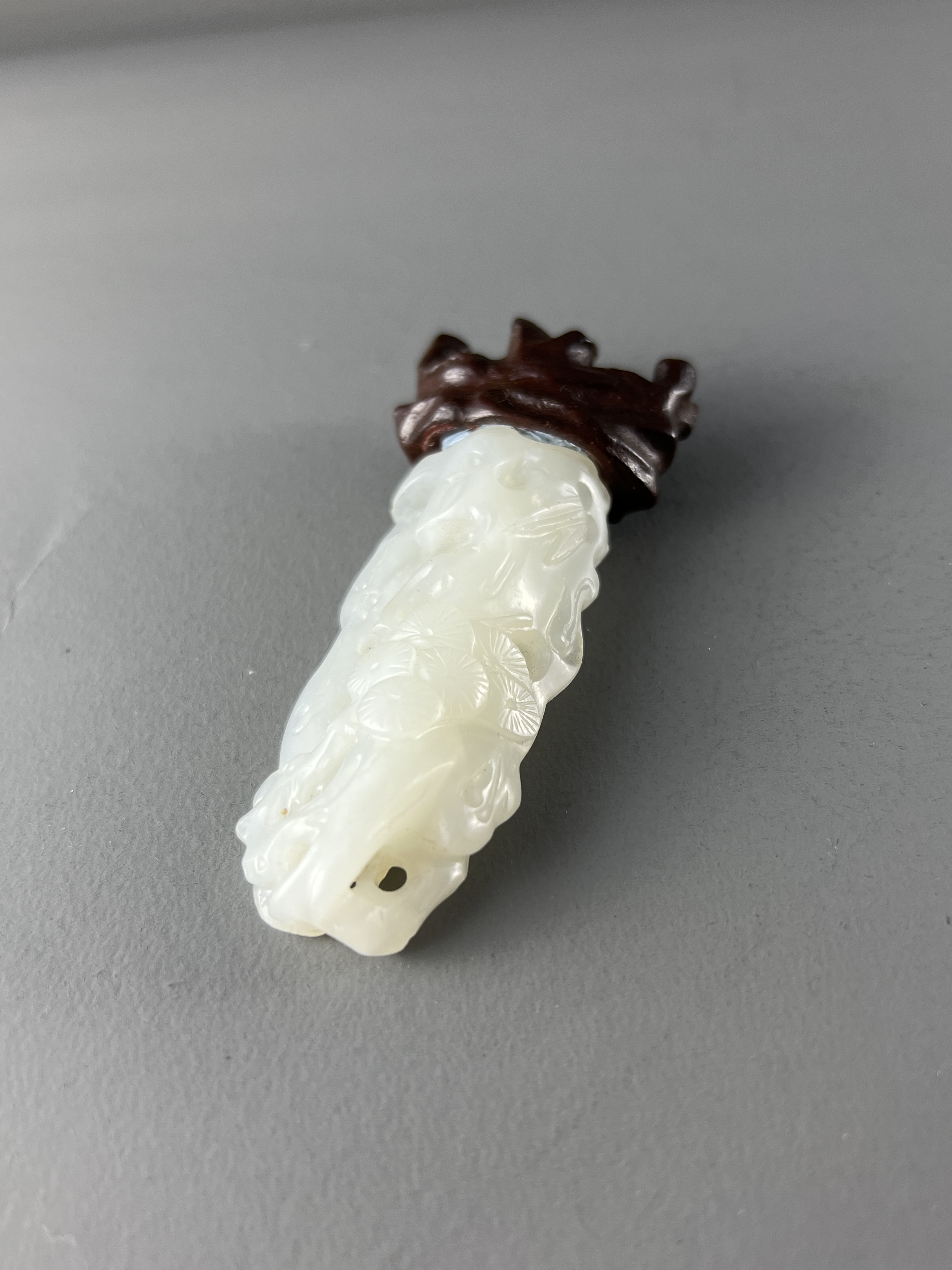 A White Jade 'Ancient Pine' Pendant, Qianlong H:6.5cm finely carved in high and pierced relief ,with - Image 8 of 9