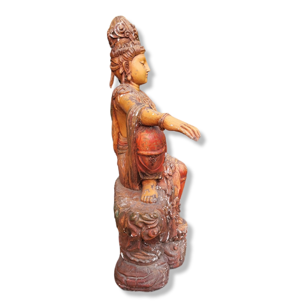 A Wood Figure of the 'Water Moon' Guanyin, Ming dynasty or later - Bild 10 aus 13