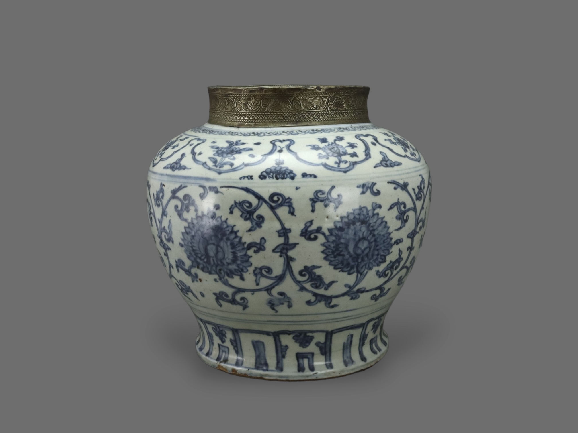 A Large Blue and White Lotus Jar, guan, mid Ming dynasty H:29.4cm the heavily potted jar of