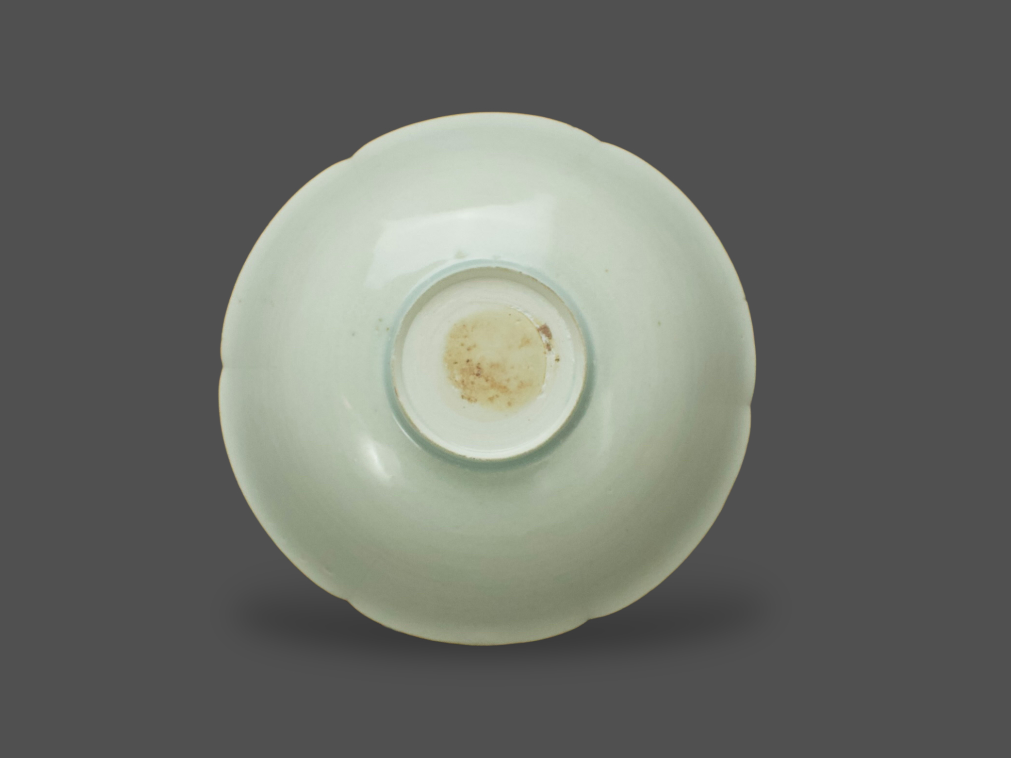 A Fine Pair of Hutian Qingbai Bowls, Song dynasty W:17.3cm the bubble suffused glaze of pale blue - Image 6 of 10