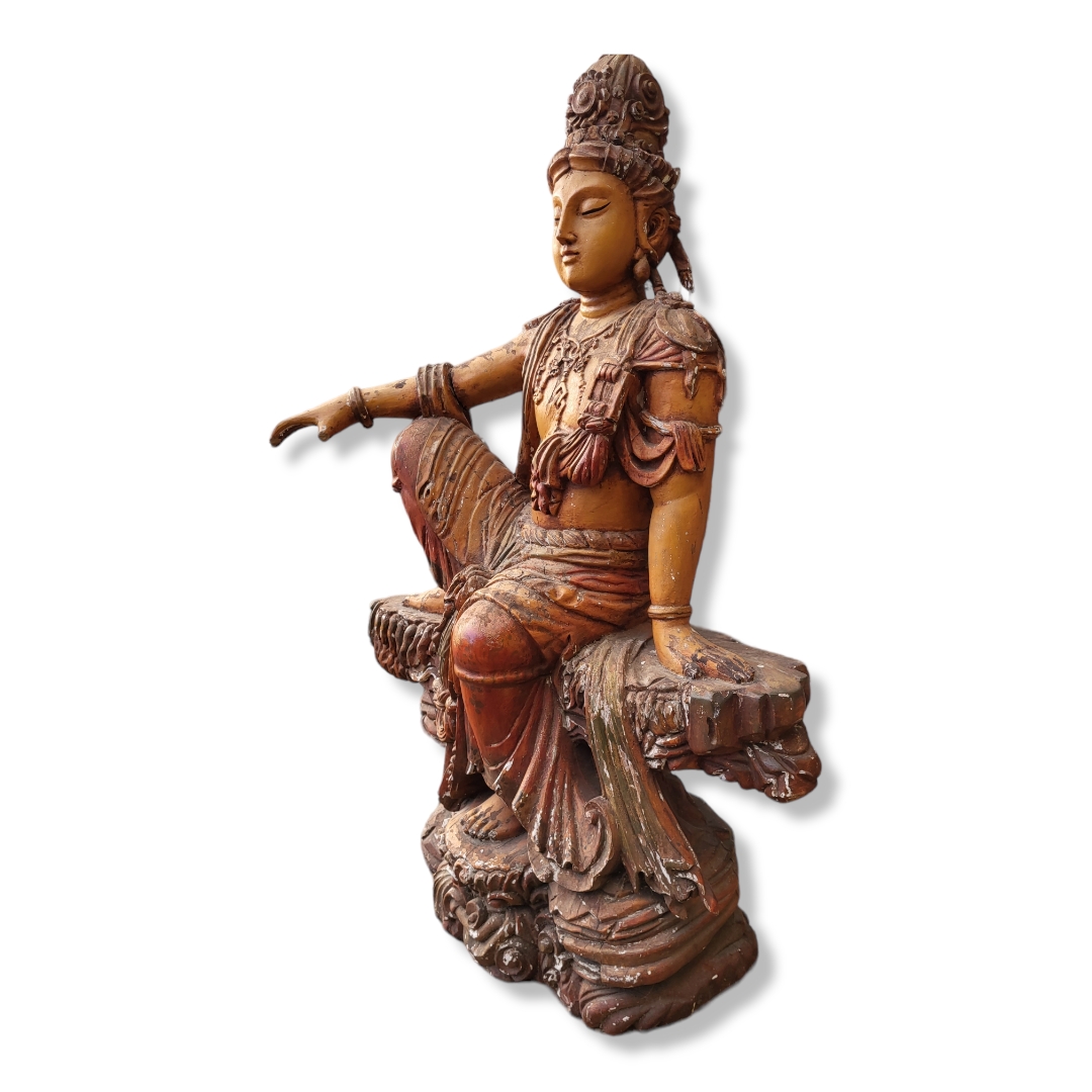 A Wood Figure of the 'Water Moon' Guanyin, Ming dynasty or later - Bild 4 aus 13