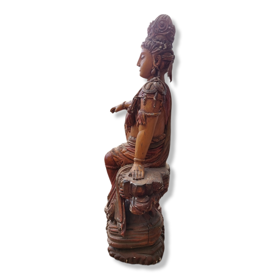 A Wood Figure of the 'Water Moon' Guanyin, Ming dynasty or later - Bild 5 aus 13