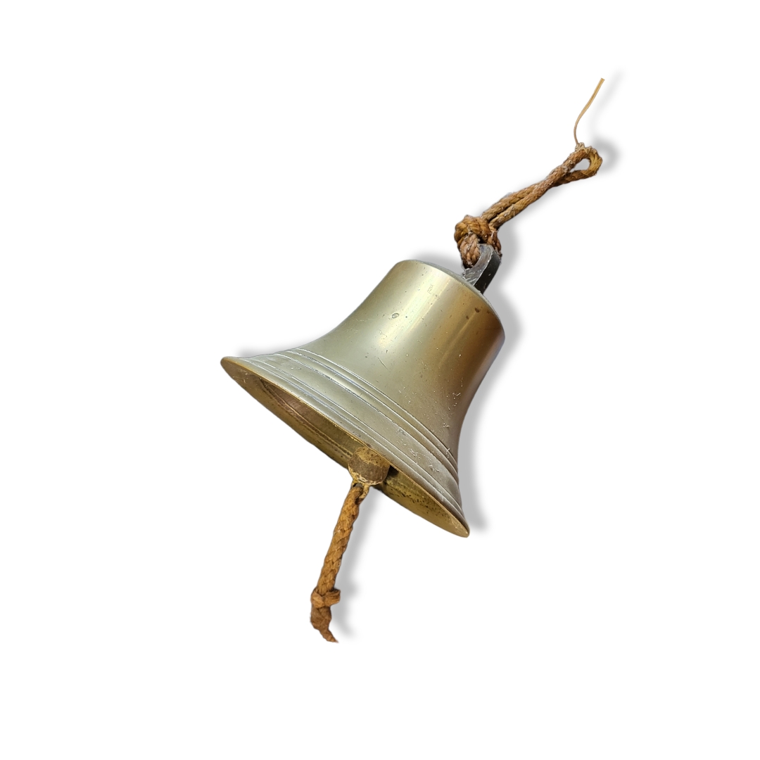 A LARGE CAST BRONZE SHIP’S BELL. (diameter 31cm x 30cm)