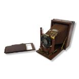 CONTINENTAL (SINCLAIR) UNA QUARTER PLATE WOODEN BELLOWS CAMERA. Approx 1920 with C. Friedrich