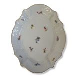 MEISSEN, AN EARLY 20TH CENTURY HARD PASTE PORCELAIN OVAL SERVING DISH Painted with a miniature