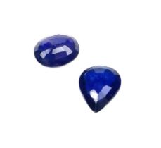 TWO LOOSE SAPPHIRES. One Oval sapphire 2.74ct & one pear shaped sapphire 2.92ct. (filled/treated).