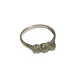 AN 18CT WHITE GOLD AND THREE STONE DIAMOND RING. (UK ring size Q, gross weight 2.7g)