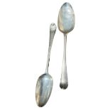 JOHN MUNS, A GEORGE III PAIR OF SILVER SPOONS, HALLMARKED LONDON, 1764 Monogrammed ‘M.B.’ to reverse