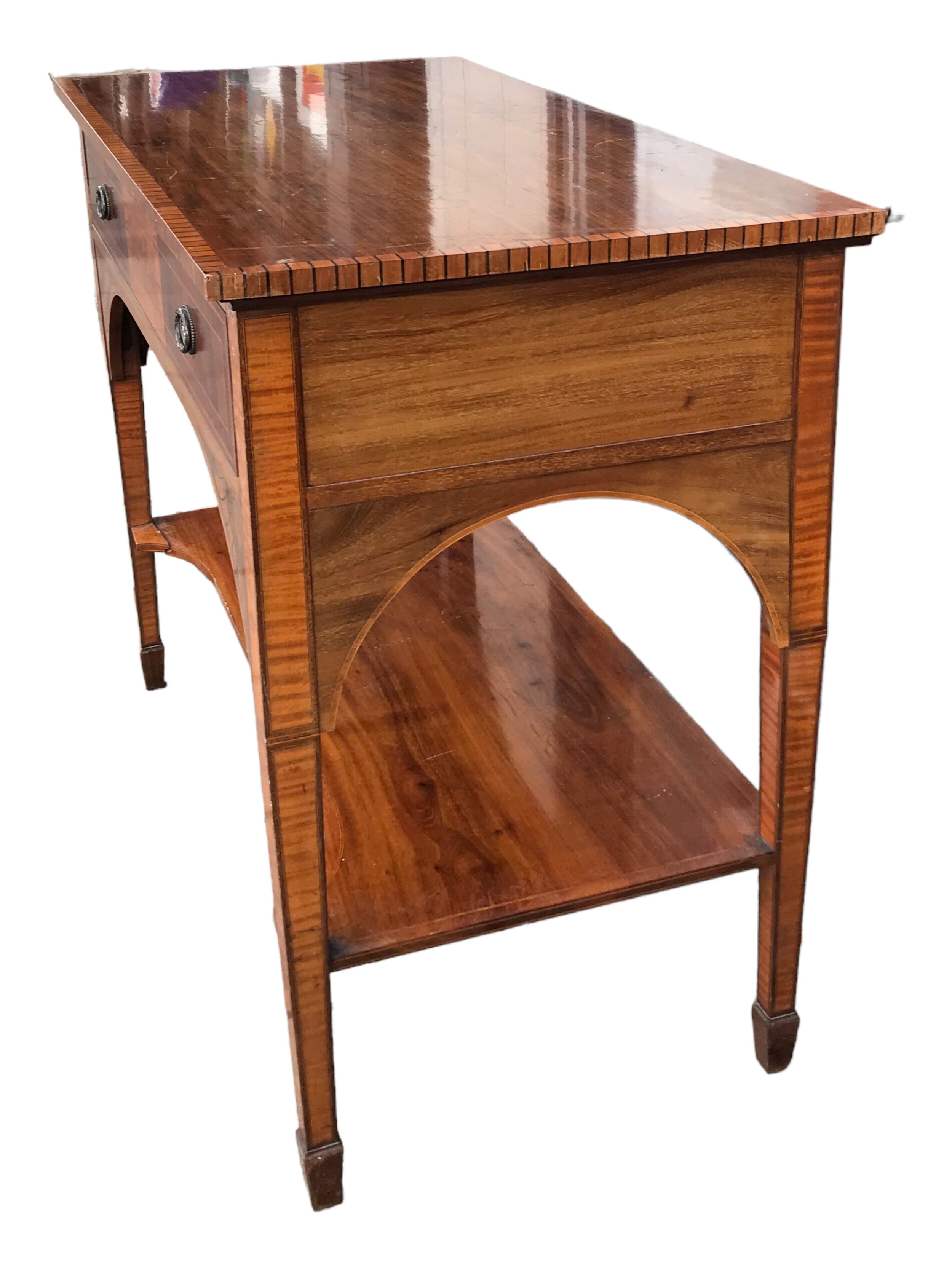 A 19TH CENTURY SHERATON REVIVAL MAHOGANY AND INLAY SERVING TABLE With a single drawer above a - Image 3 of 4
