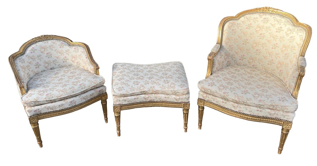 A FINE 19TH CENTURY FRENCH LOUIS XVI DESIGN CARVED GILTWOOD UNHOLSTERED DUCHESSE BRISSE, The - Image 3 of 7