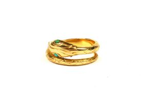 AN EARLY 20TH CENTURY PORTUGUESE 19.2CT GOLD AND TURQUOISE SNAKE BYPASS RING. (UK ring size L, gross