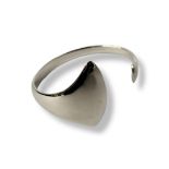 GEORG JENSEN, A VINTAGE DANISH SILVER GEOMETRIC OVAL BANGLE. (approx 7cm) Condition: good