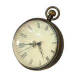 A VINTAGE STYLE DESKTOP BALL CLOCK. (h 6cm x diameter 5.5cm)