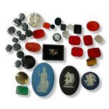 A COLLECTION OF 19TH CENTURY AND LATER CARVED CAMEO STONES To include examples on citrine,