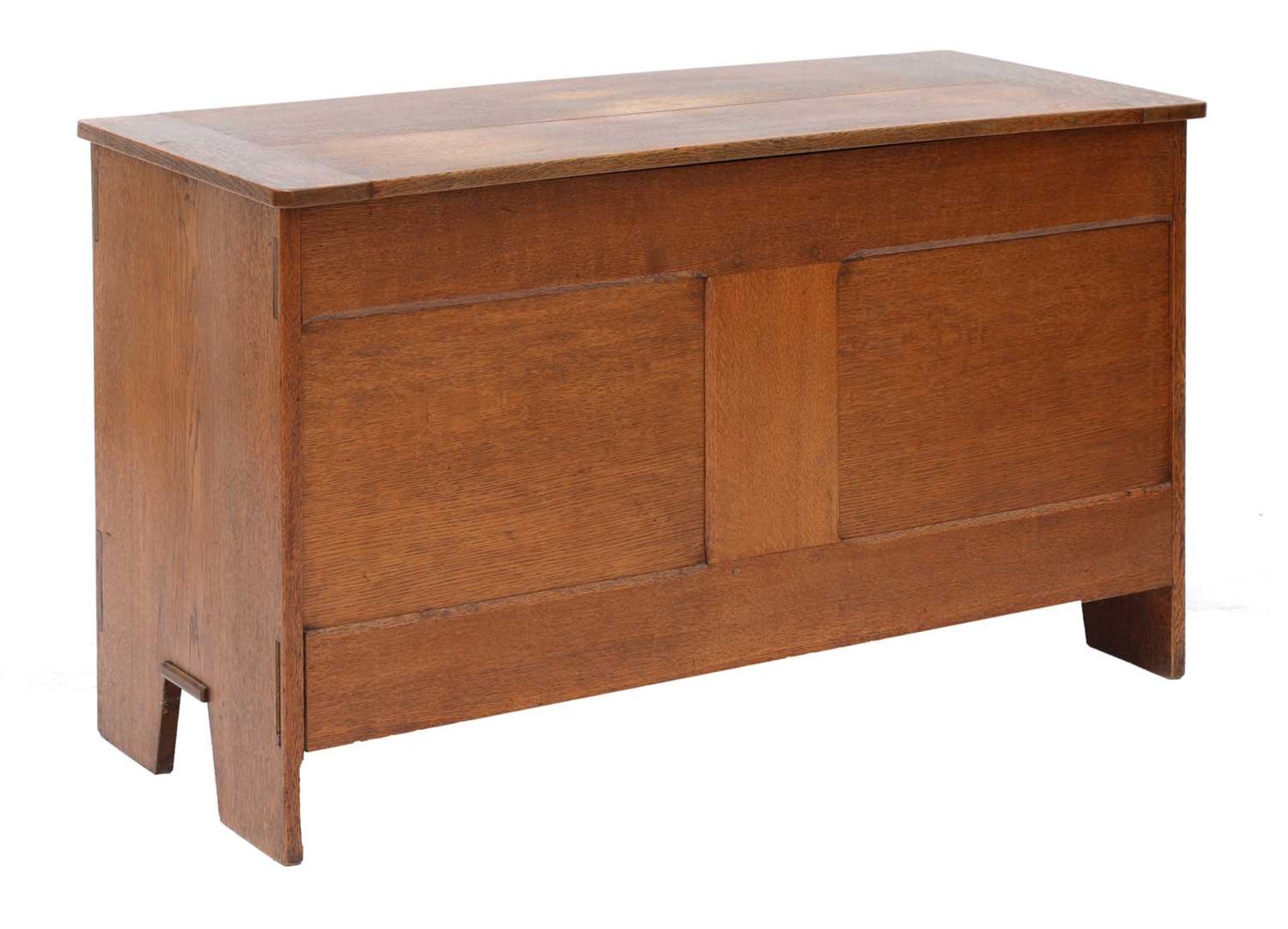 An oak coffer,