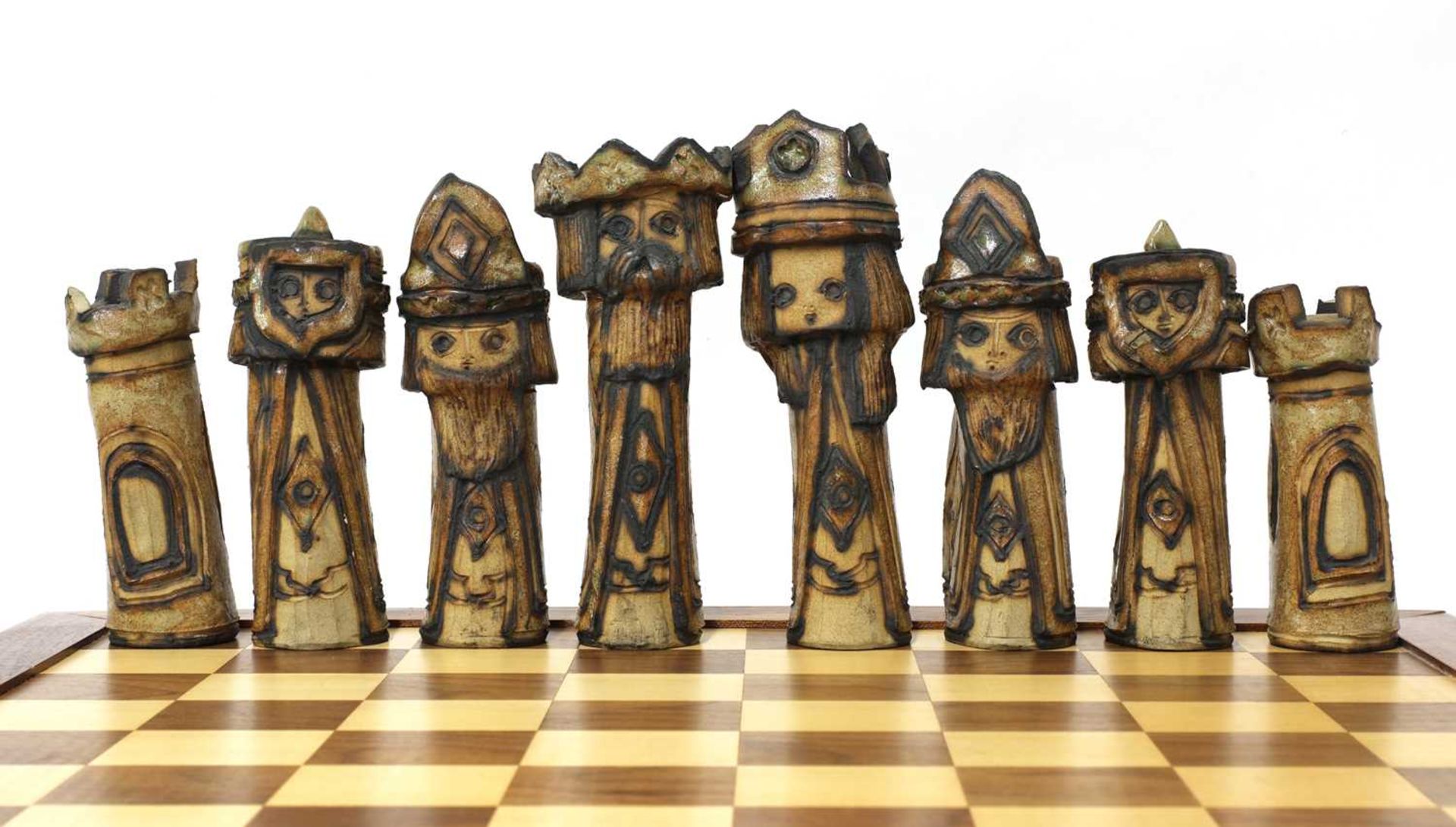 A studio pottery chess set, - Bild 4 aus 9