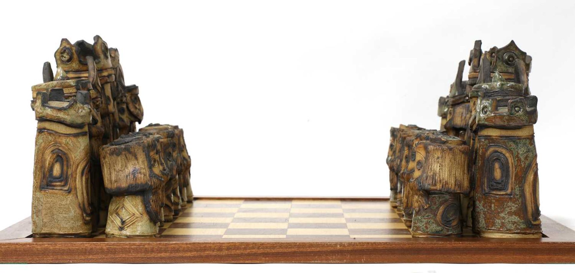 A studio pottery chess set, - Bild 7 aus 9