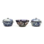 A pair of Chinese blue and white tureens,