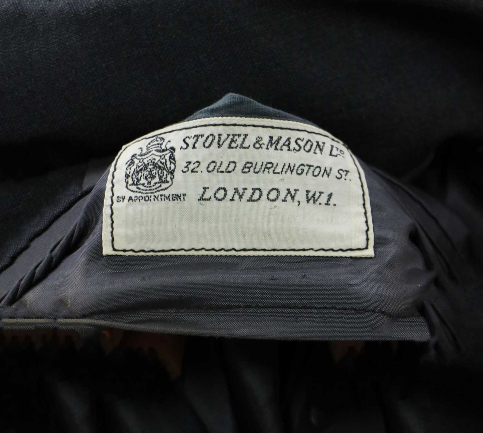 Four suits by Stovel & Mason Ltd., - Bild 8 aus 37