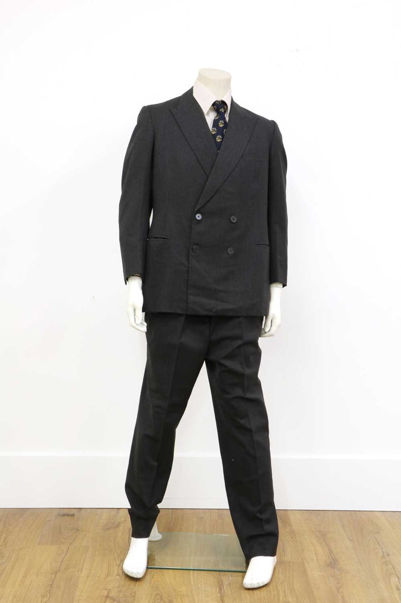 Three suits by Stovel & Mason Ltd., - Bild 2 aus 15