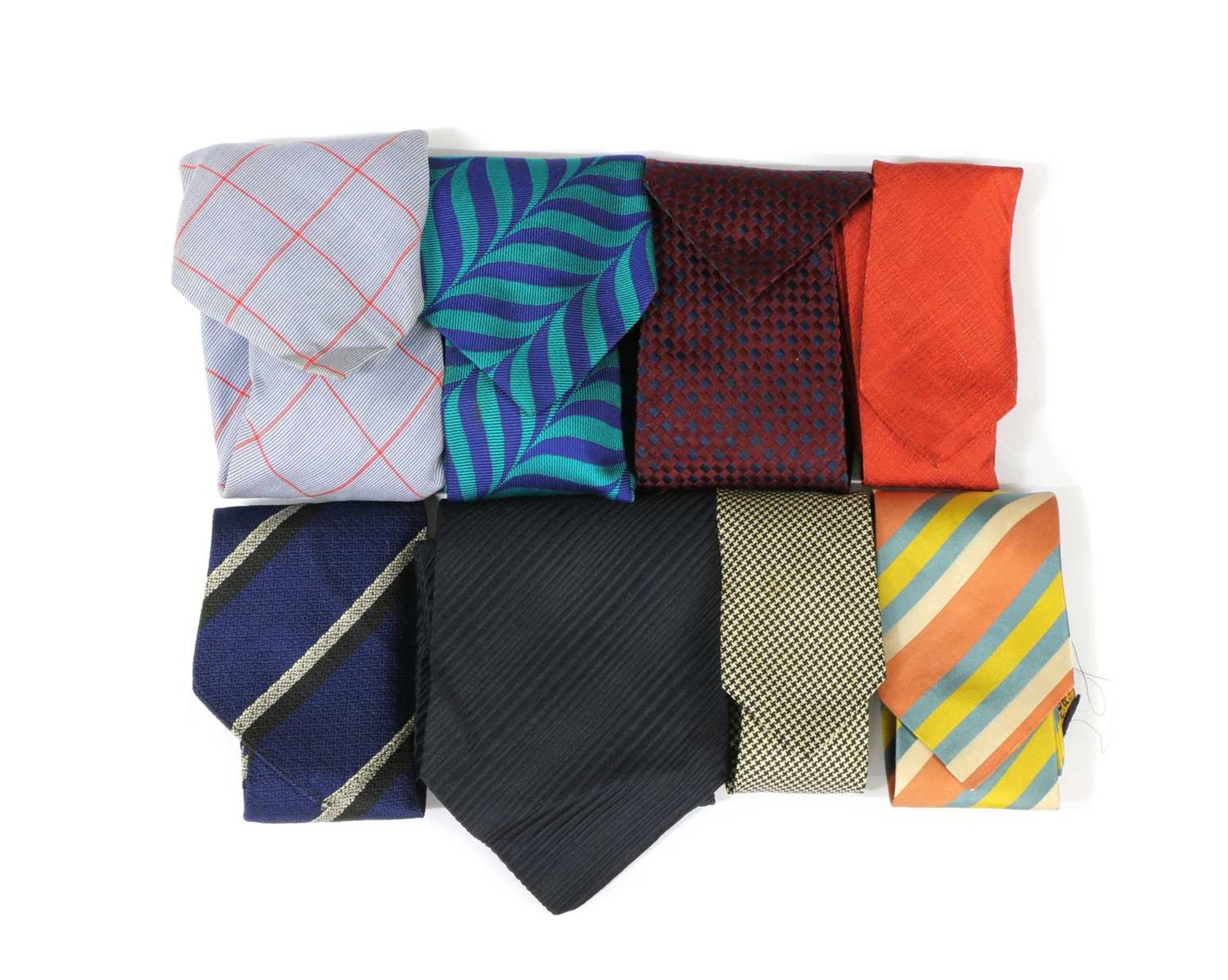 A collection of eight ties, - Bild 2 aus 3