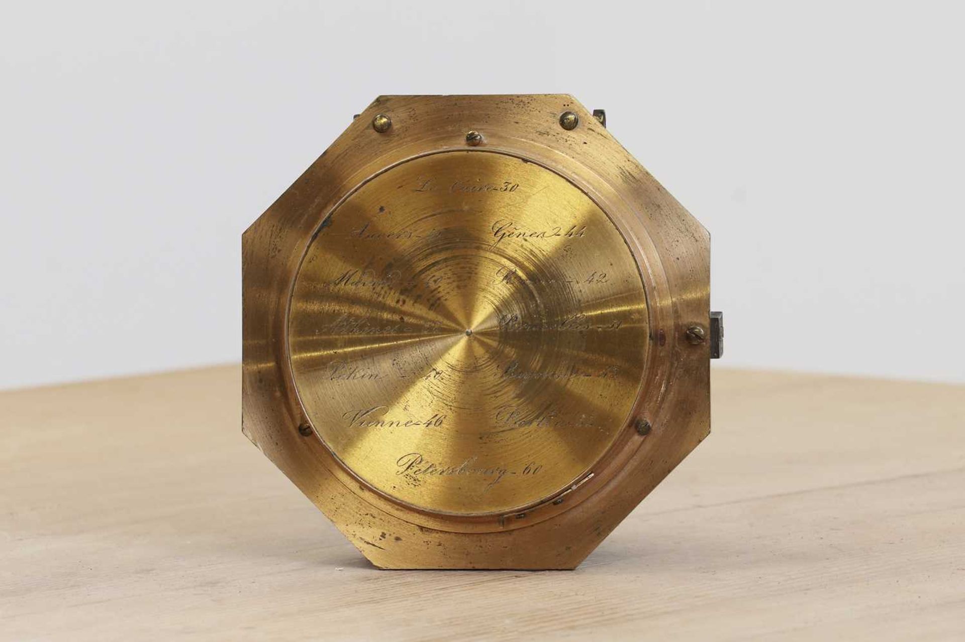 A brass and silvered equinoctial dial compass, - Bild 3 aus 7