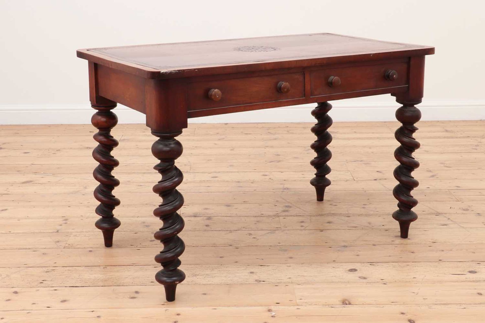A Victorian walnut writing table, - Bild 2 aus 6