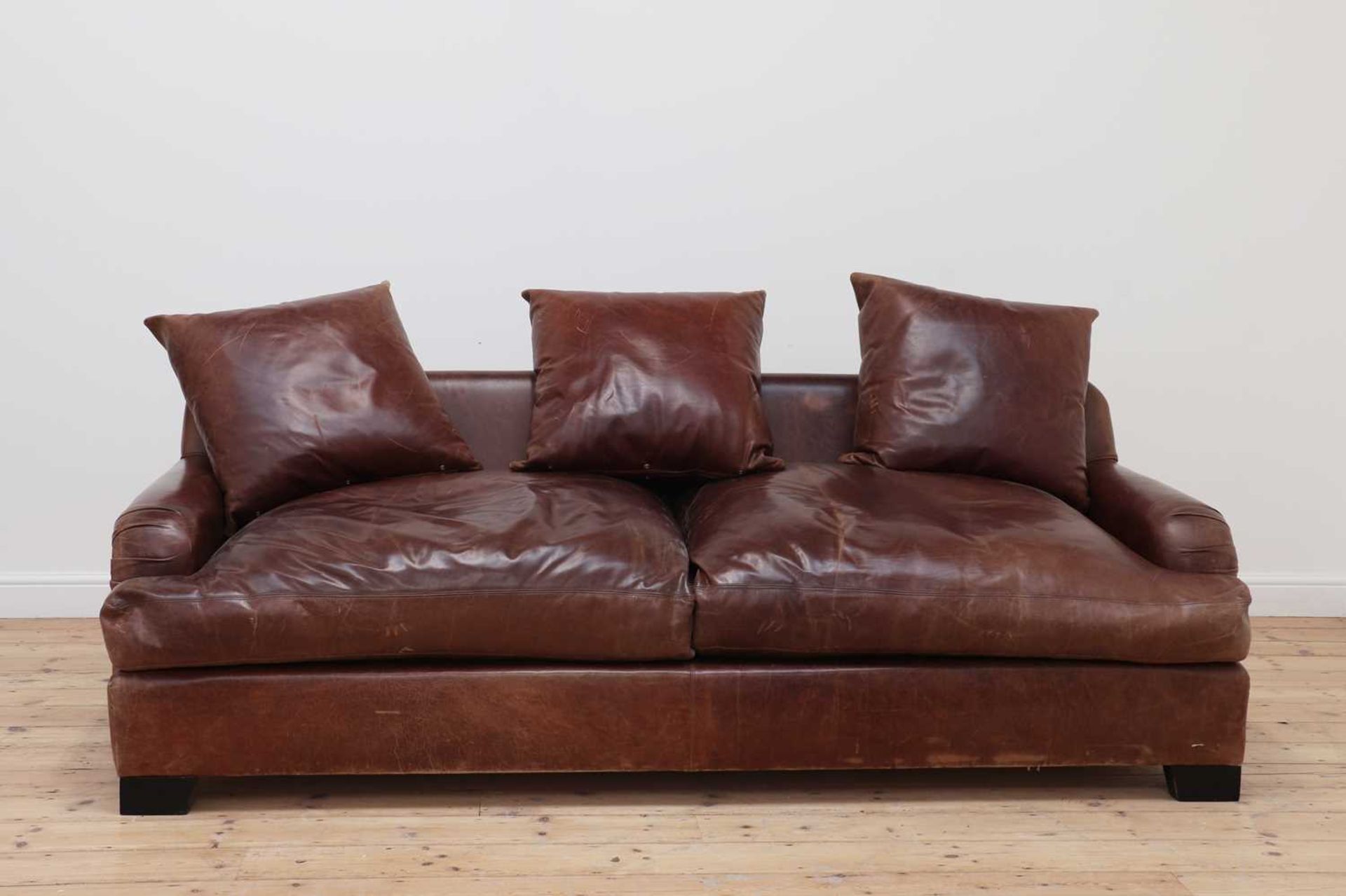A leather sofa, - Bild 2 aus 3