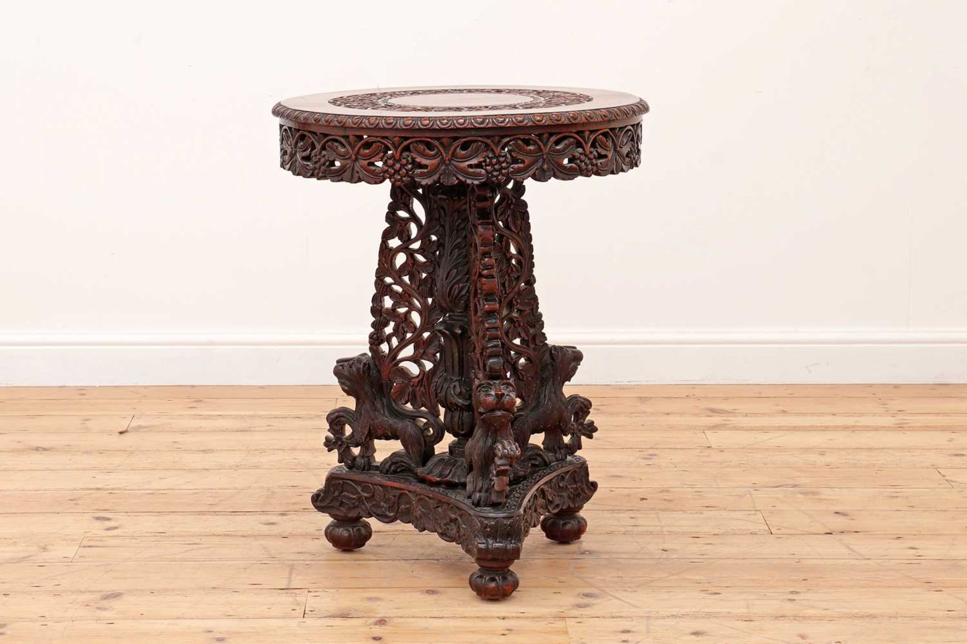 An Anglo-Indian rosewood occasional table, - Bild 5 aus 6