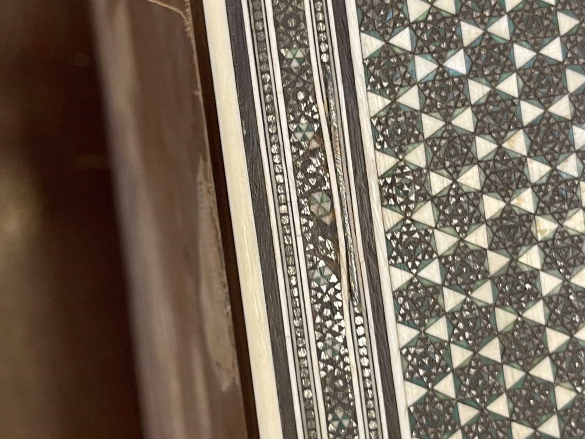 A Persian Sadeli sandalwood and ivory workbox, - Bild 12 aus 24