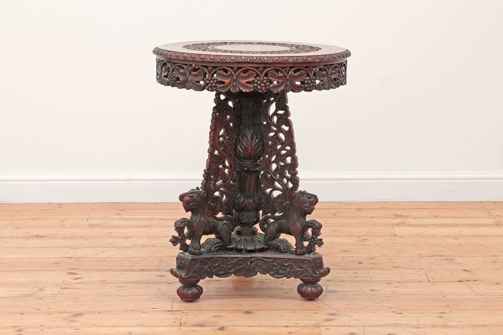 An Anglo-Indian rosewood occasional table, - Bild 3 aus 6